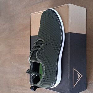 Vance Co. The Novak Sneaker - Color: Olive - Size: Men 10
